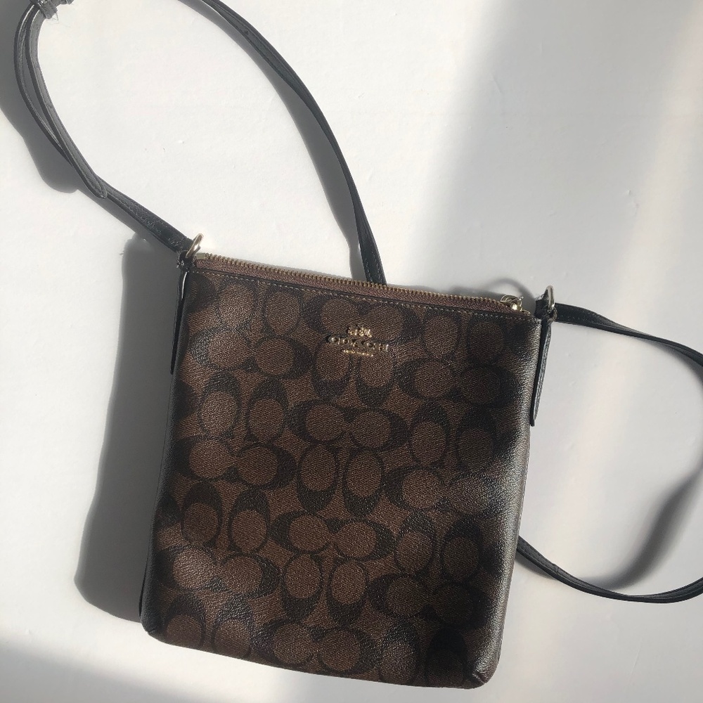 Coach ✦ brown crossbody bag